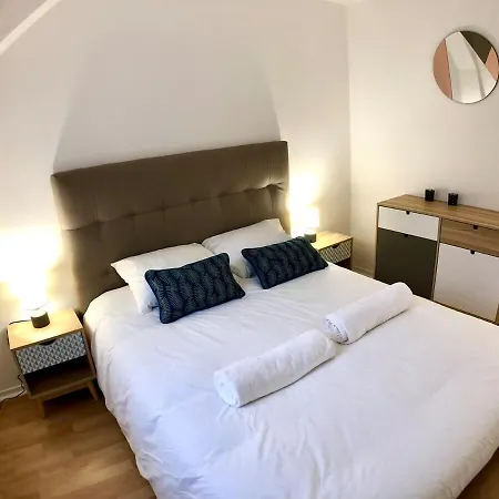 Apartment La Tour De Jeanne : Hypercentre Charme Et Design