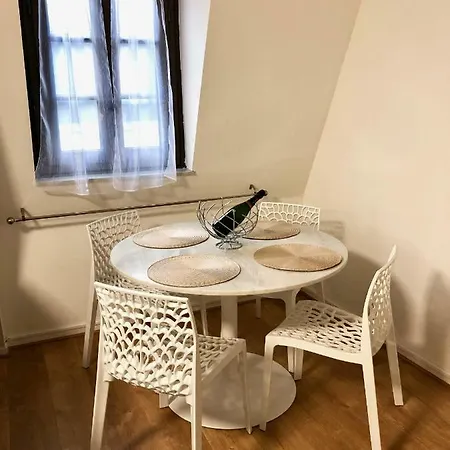 Διαμέρισμα La Tour De Jeanne : Hypercentre Charme Et Design *