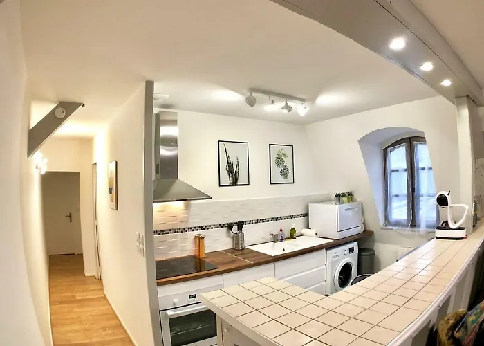 Apartamento La Tour De Jeanne : Hypercentre Charme Et Design Ruão