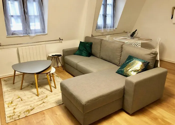 La Tour De Jeanne : Hypercentre Charme Et Design *